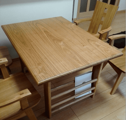 木製家具　タモのテーブル